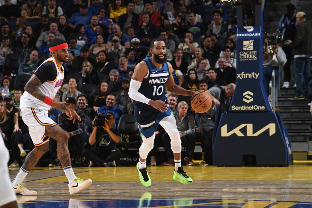 队凭借1比 队凭借1比