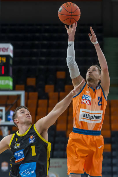 提供一场无 提供一场无